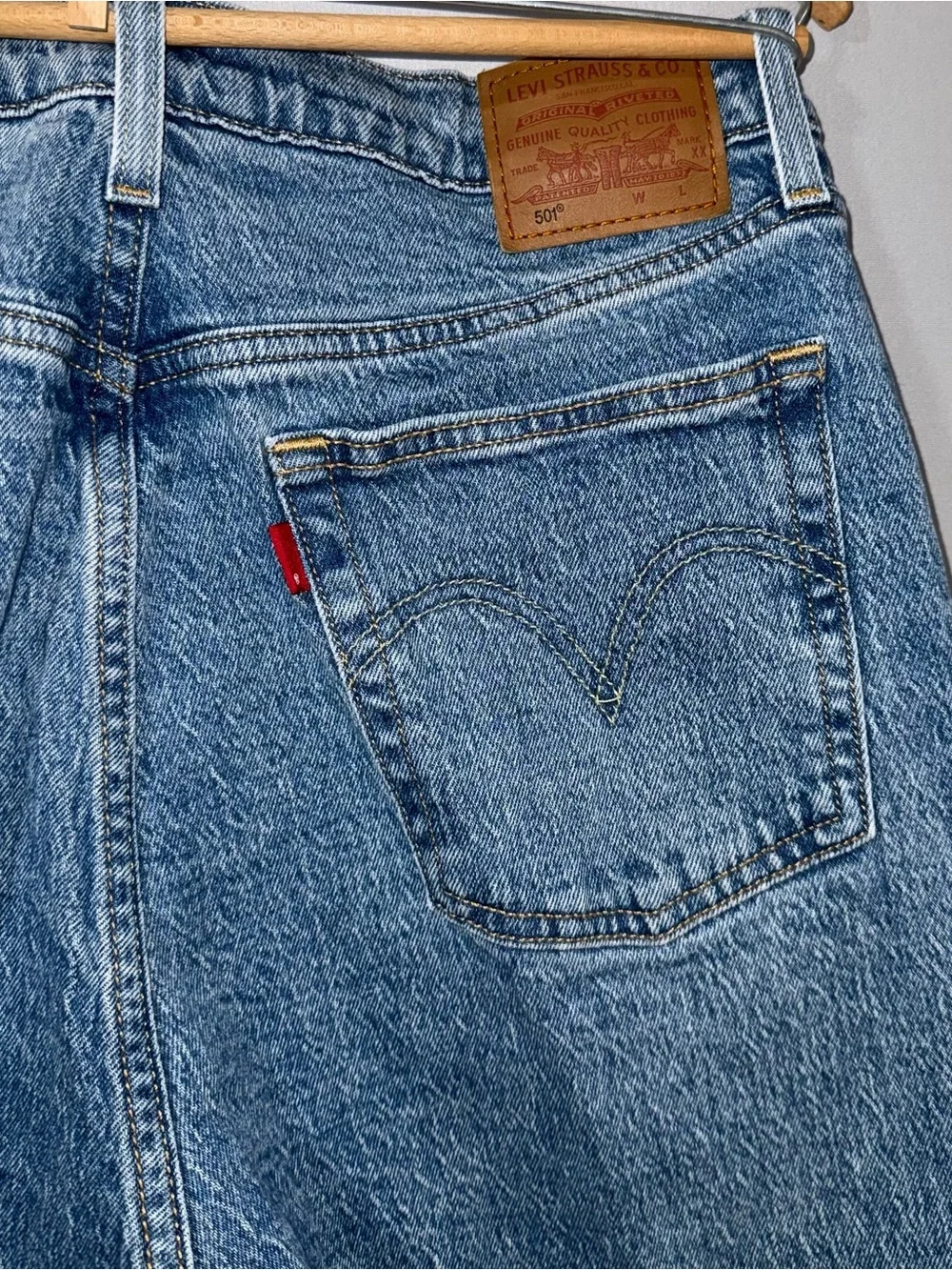 Levi's Premium 501 Original Fit Jeans Light Wash | Men's W31 L30